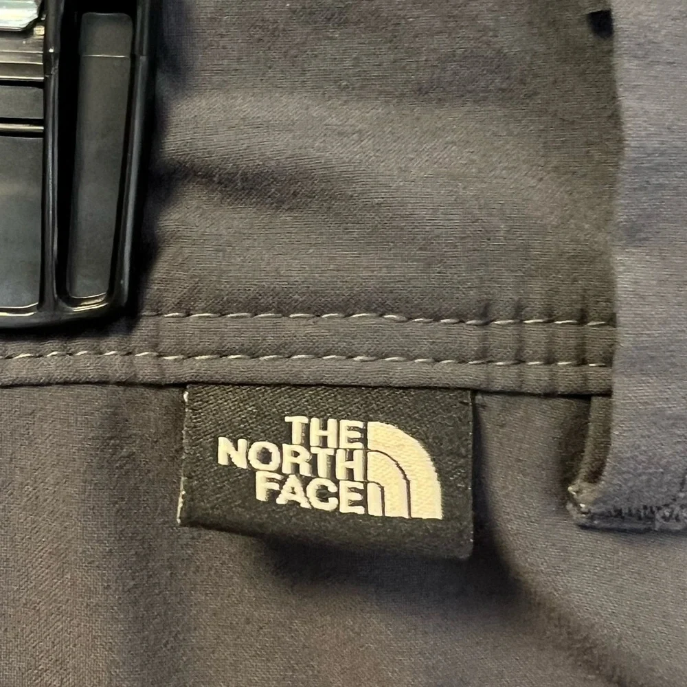 The North Face Men's Hiking Shorts Size Men’s 32 Color Gray